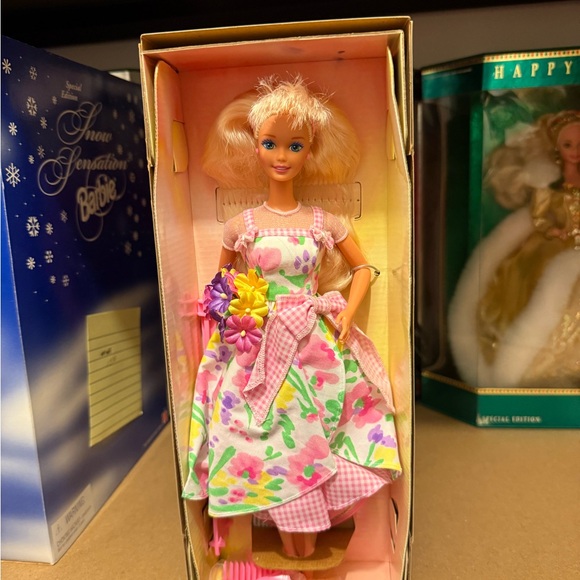 Barbie Spring Petals Bath & Body Set - Pink and Purple - Picture 4 of 7